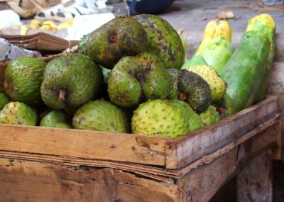 Fruits marché Dar es Salaam Tanzanie.