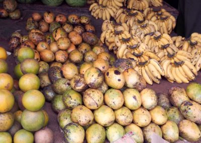 Fruits et légumes marchés en Tanzanie