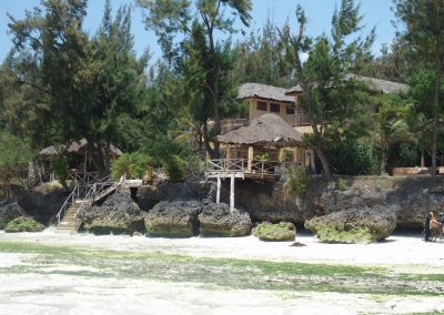 Season's lodge vu de la plage Pongwe - Zanzibar