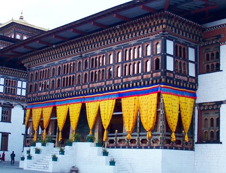 Architecture, tenture et peintures sacrées au Bhoutan