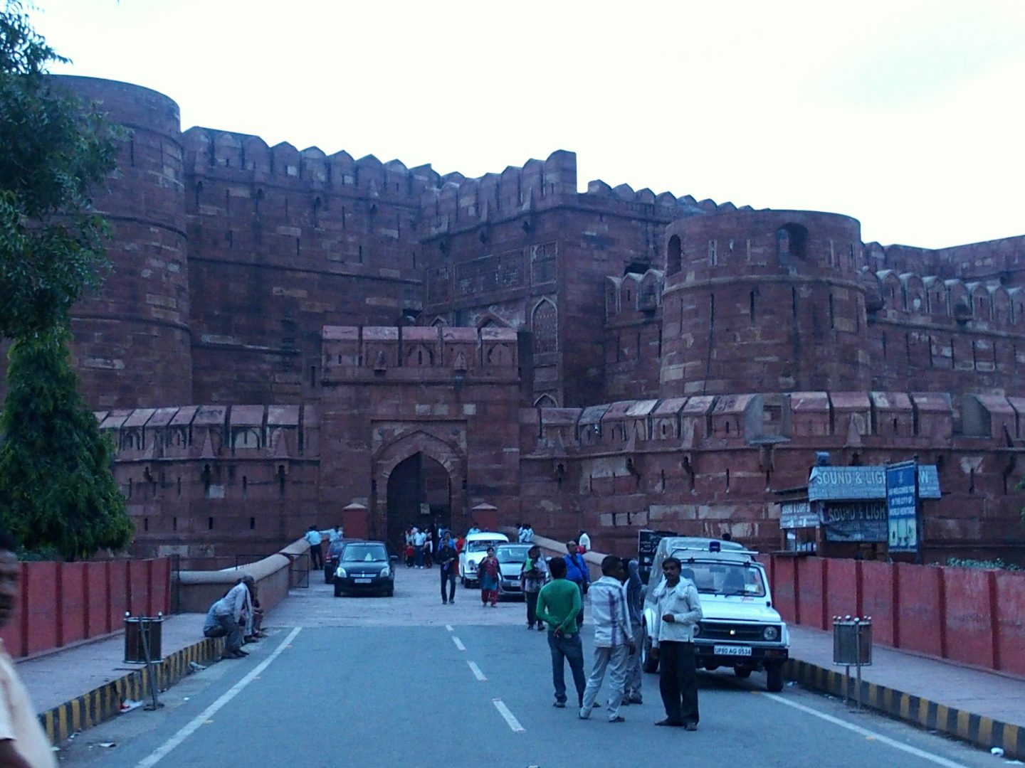 Entrée du Fort rouge d'Agra Inde
