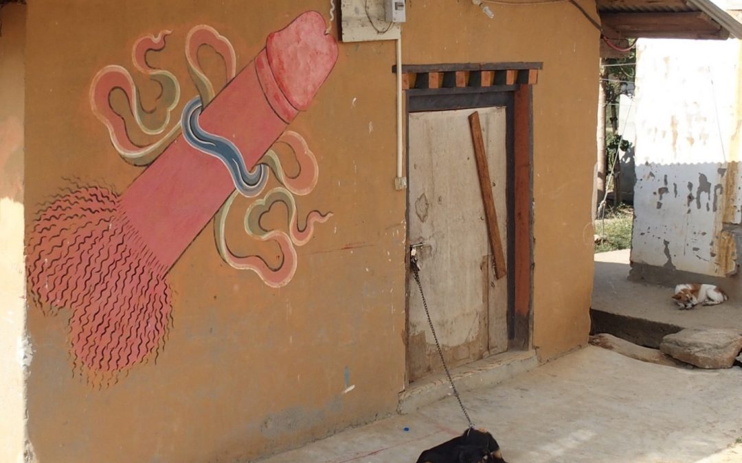 Les peintures phalliques au Bhoutan, c&rsquo;est sacré !