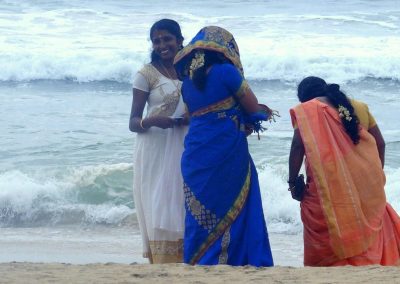 Belles indiennes sur la plage Varkala Inde