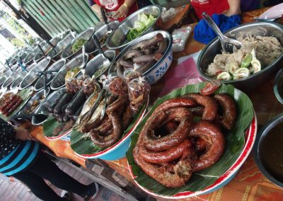 Buffet charcuterie marché Laos