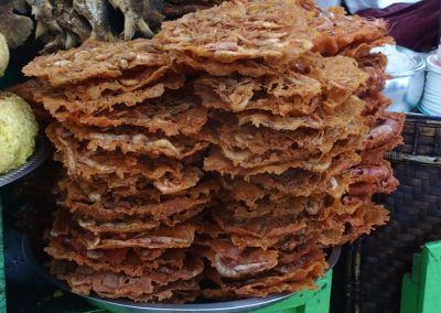 Galettes de crevettes en Birmanie