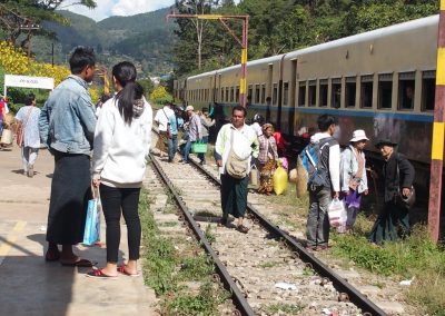 Gare de Mandalay Birmanie