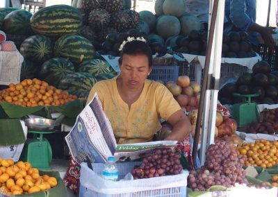 Vendeuse fruits marché Birmanie
