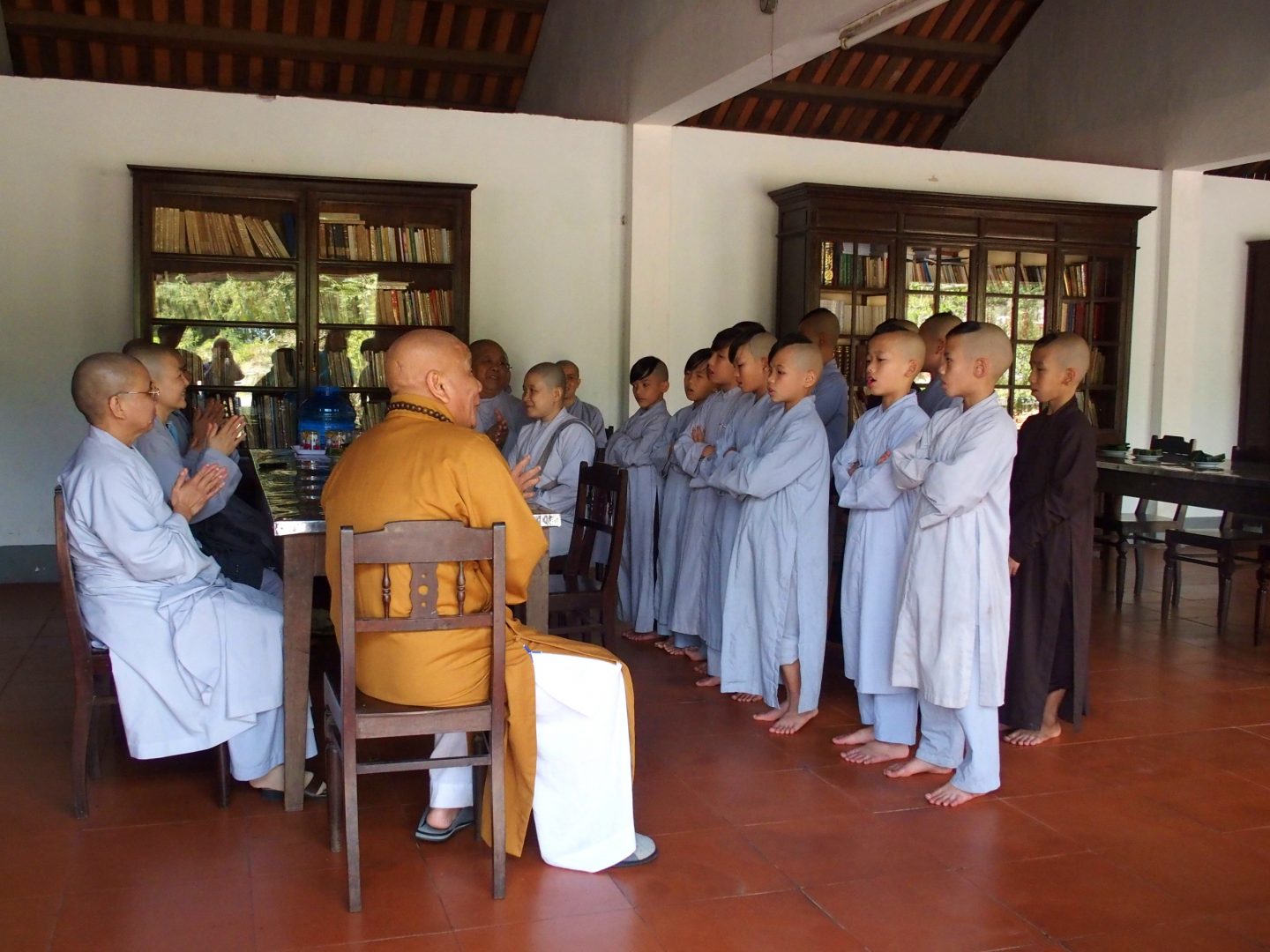 Chorale novices monastère Hué Vietnam
