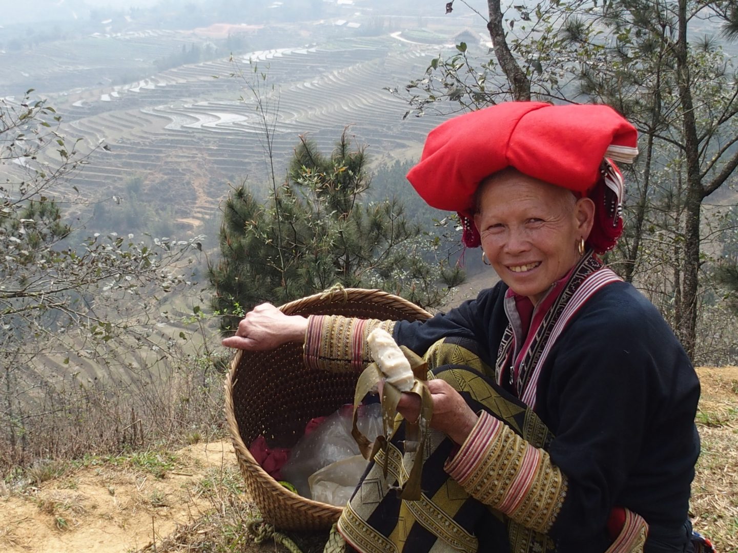 Femme guide Dao Ta Phin Vietnam