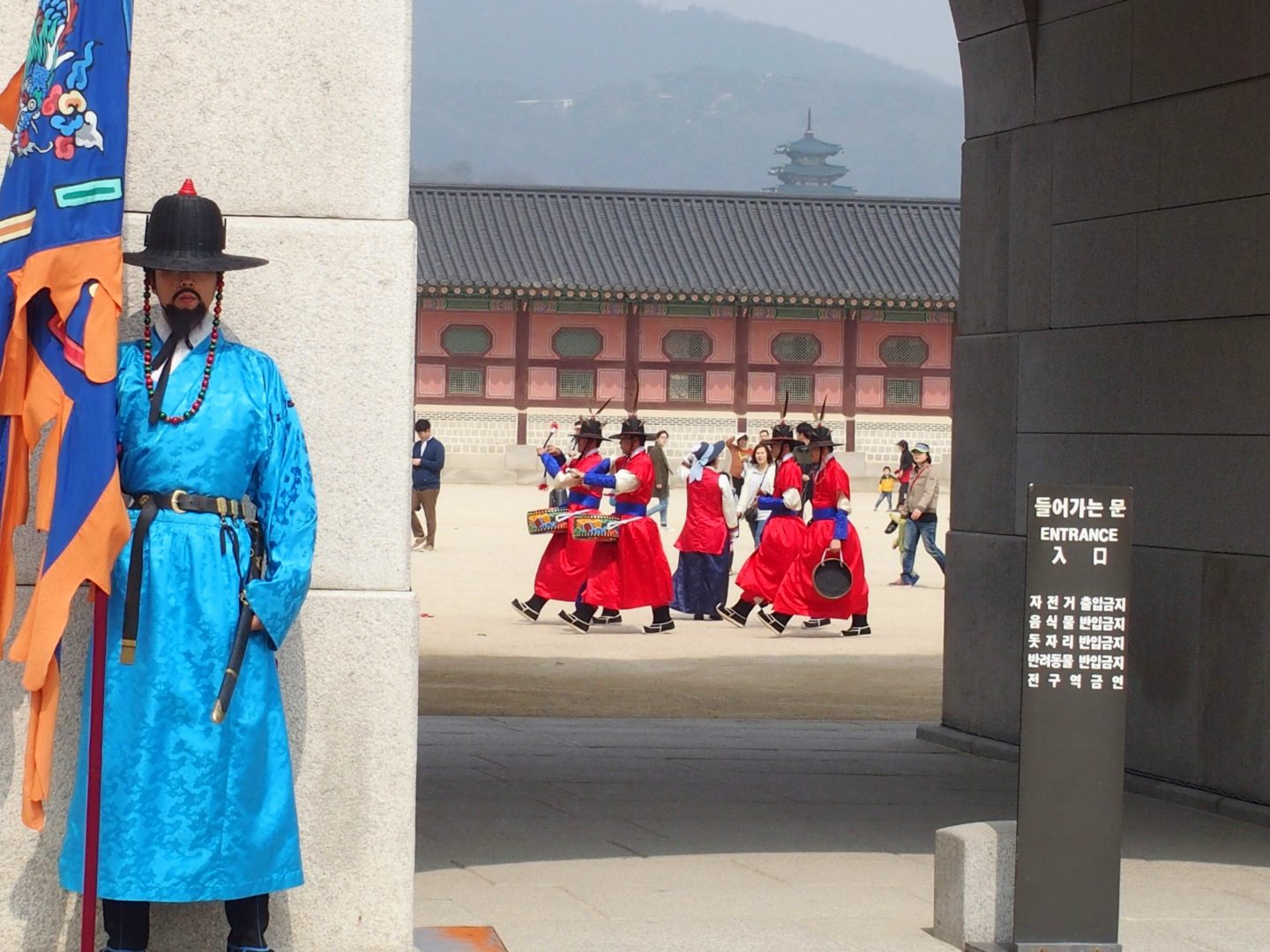 Tambours de la garde Palais royal Seoul Corée du sud