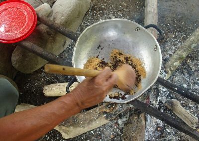 Ajout de sucre au cacao