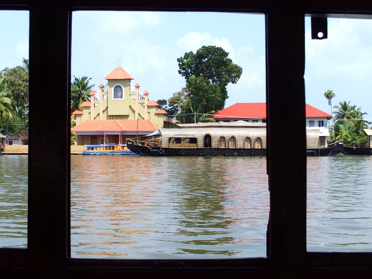 Début de balade sur le houseboat Allepey Kerala Inde