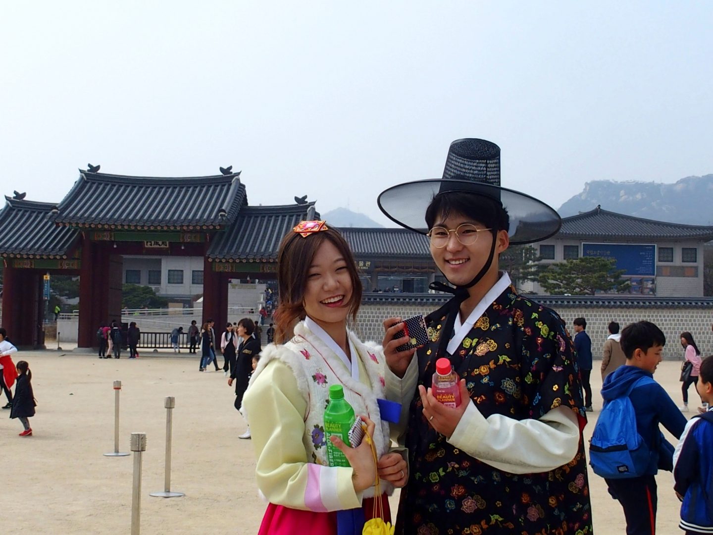 Couple en habit traditionnel Seoul Corée du sud