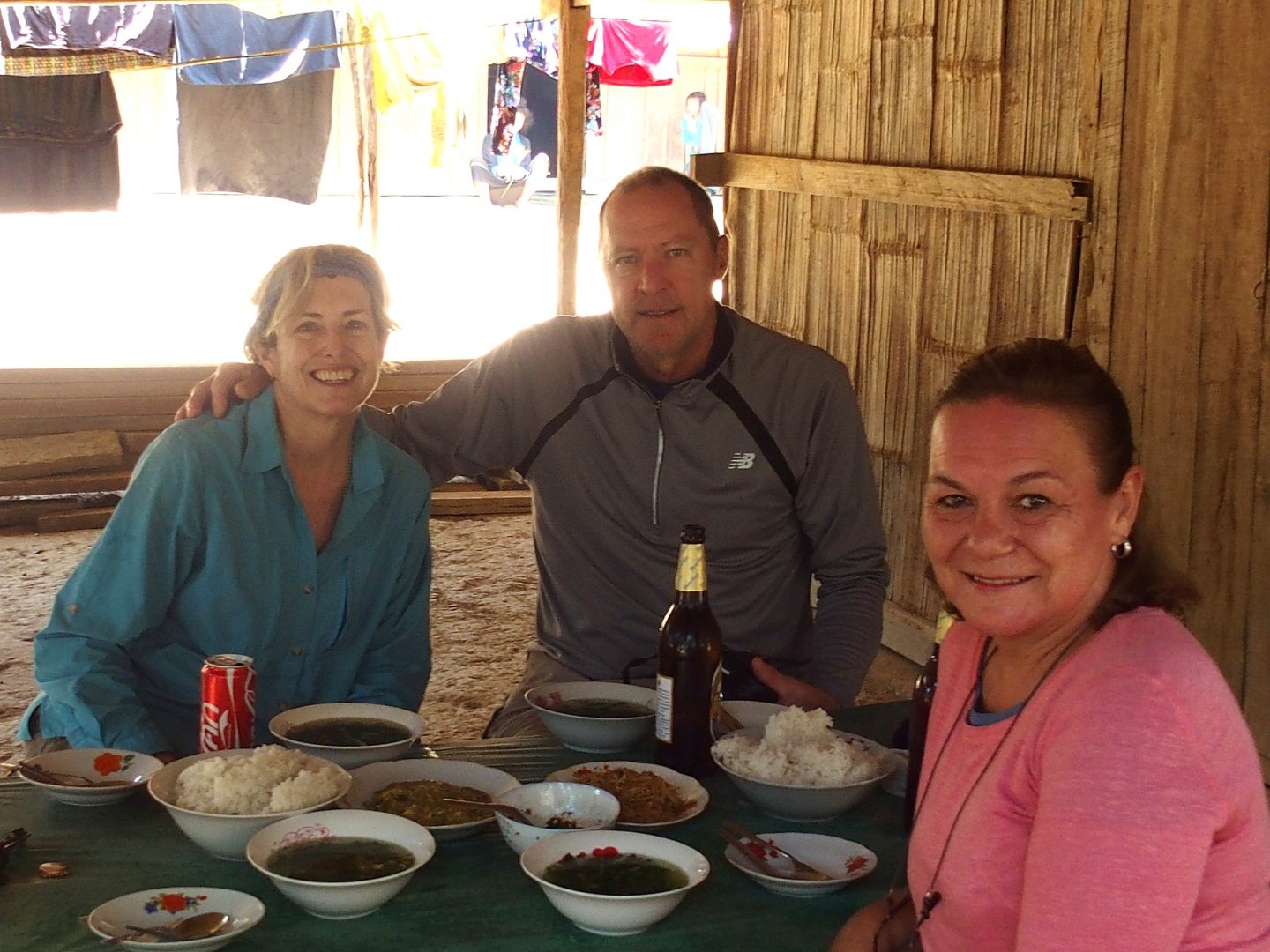 Déjeuner avec amis américains Muong Ngoi Laos