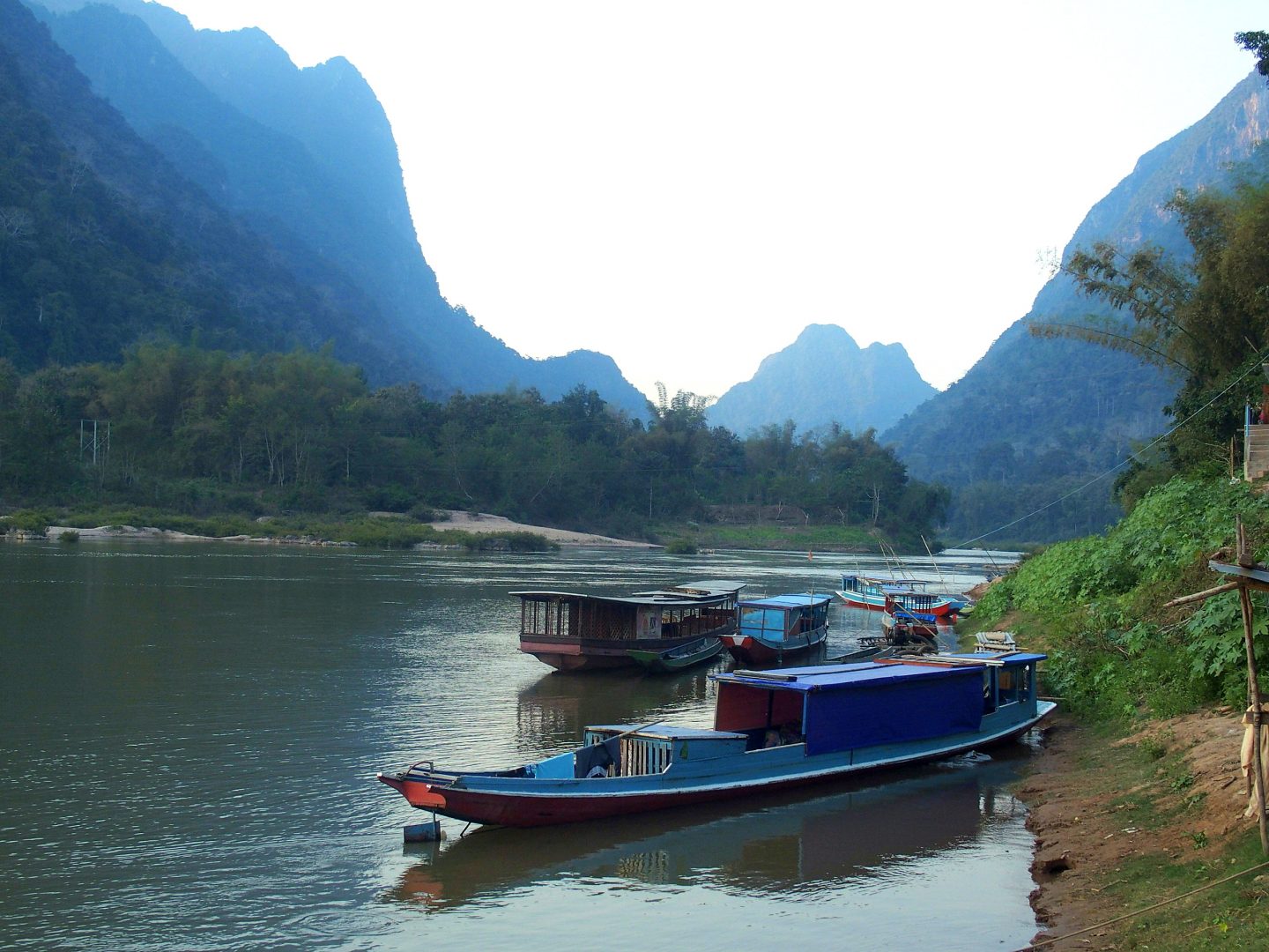 Vue depuis guesthouse Muang Ngoi Laos