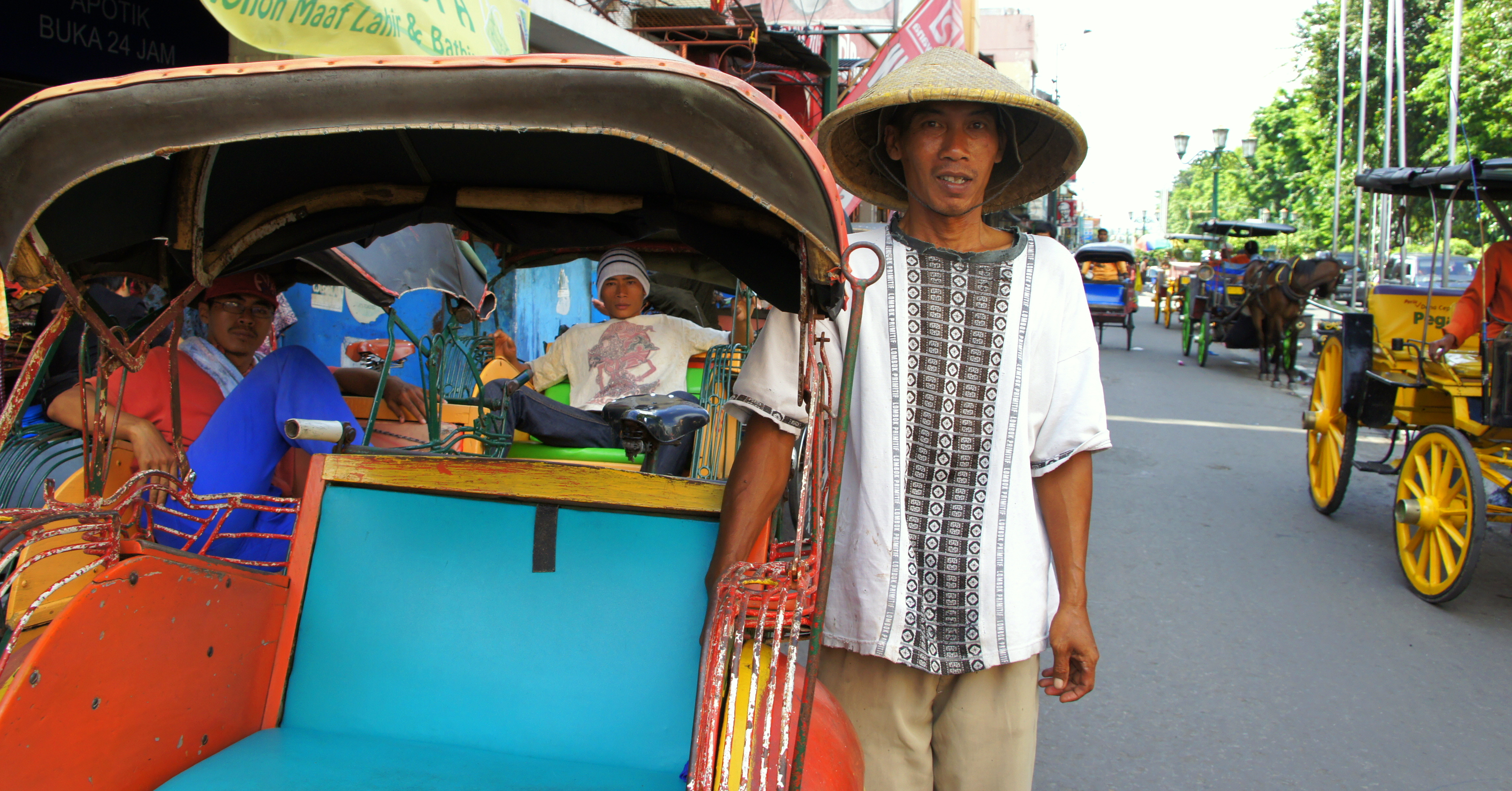 Chauffeur de becak Jokyakarta Java