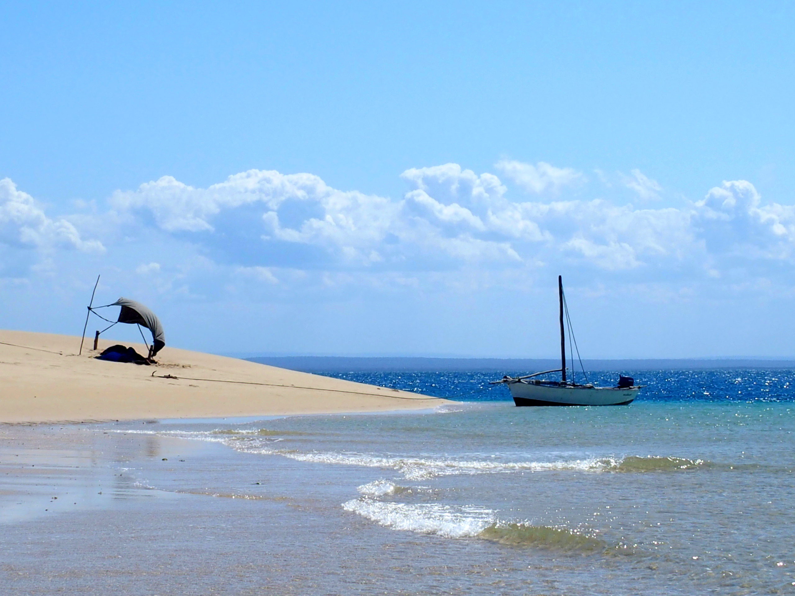 Journée sur un sand bank en bateau traditionnel ile Ibo Mozambique
