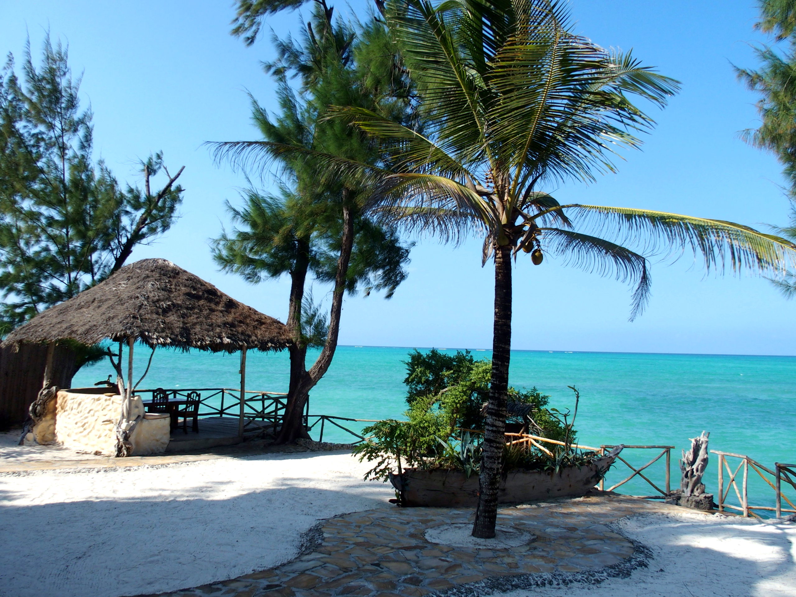 Table restaurant vue imprenable Seasons lodge Pongwe Zanzibar