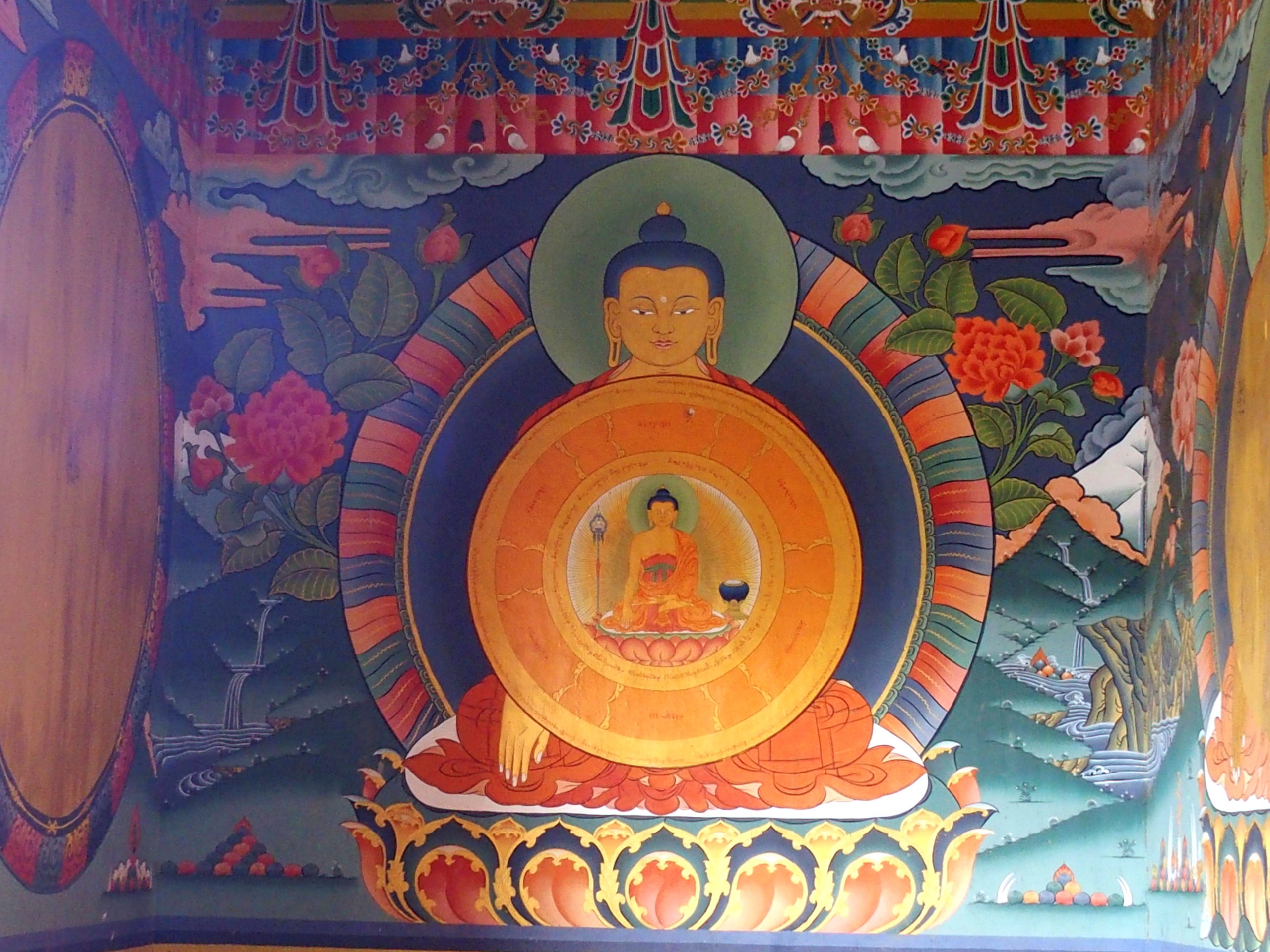 Peinture-sacrée-dans-temple-Bhoutan.