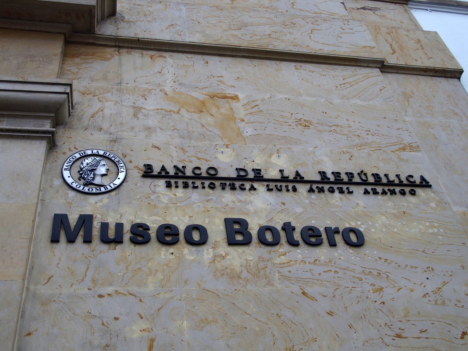 Signalétique Museo Botero Bogota
