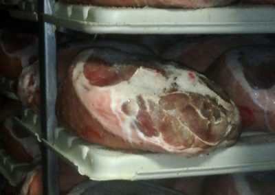 Cuisses de porc fraiches Modène Italie