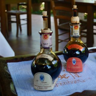 Comment est fabriqué le vinaigre balsamique de Modène traditionnel ?