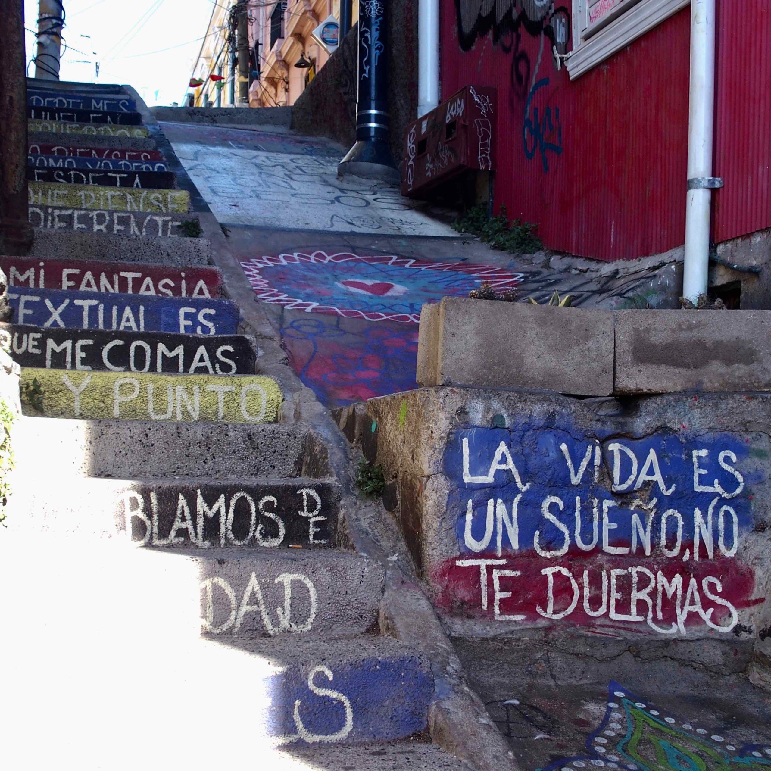 Escalier de Valparaiso et street art