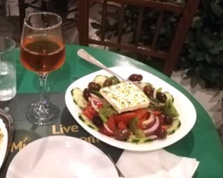 Recette de la salade grecque – Horiatiki salata