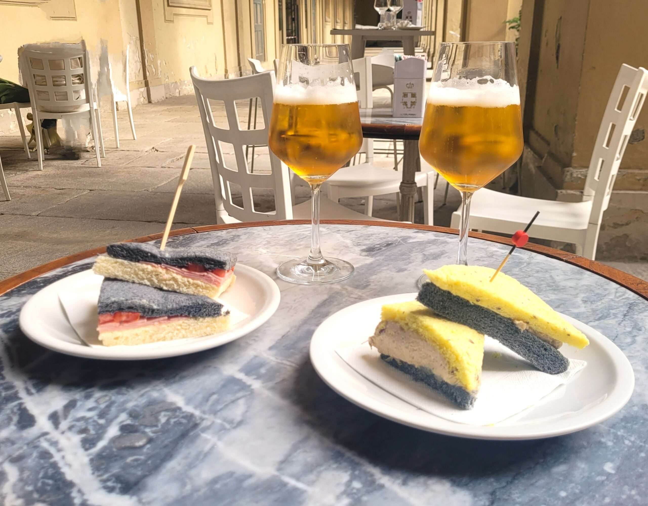 Tramezzini au thon et artichauts Caffè Reale Turin