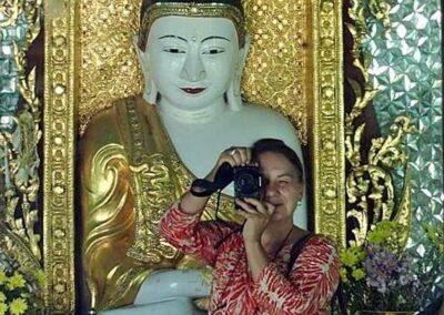 Bouddha dans temple Birmanie