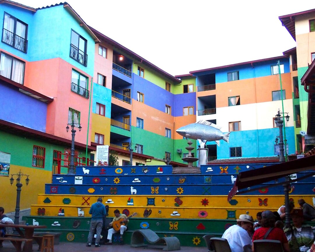 Plazzoleta de los zocalos Guatape