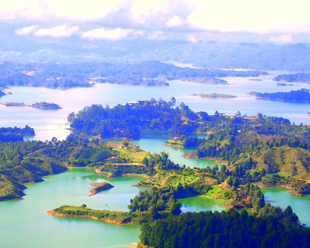Lac artificiel Guatape Colombie